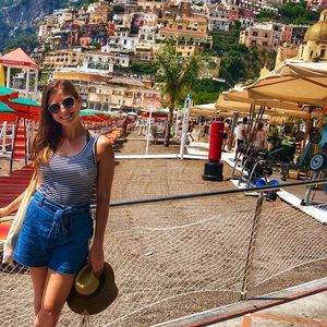 Meet your Posher, Julie